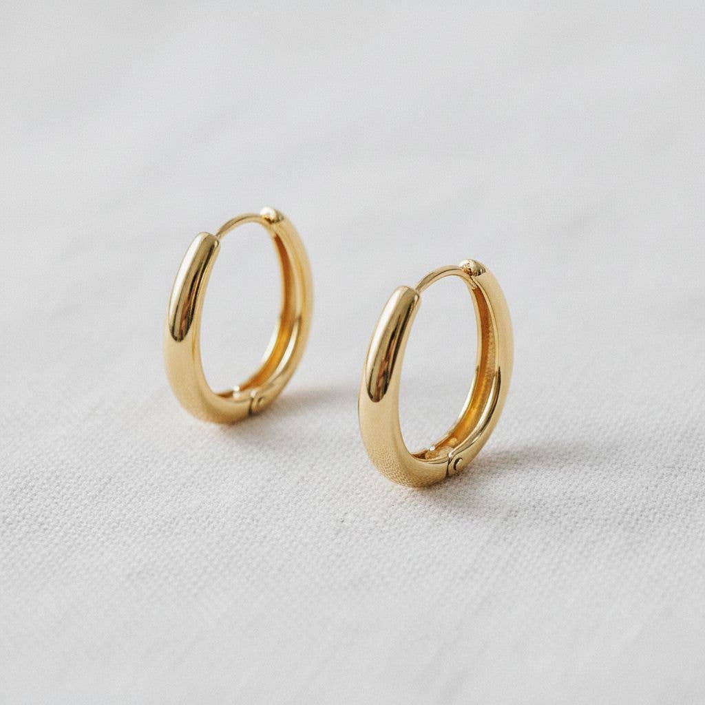 Everly Oval Hoop Earrings