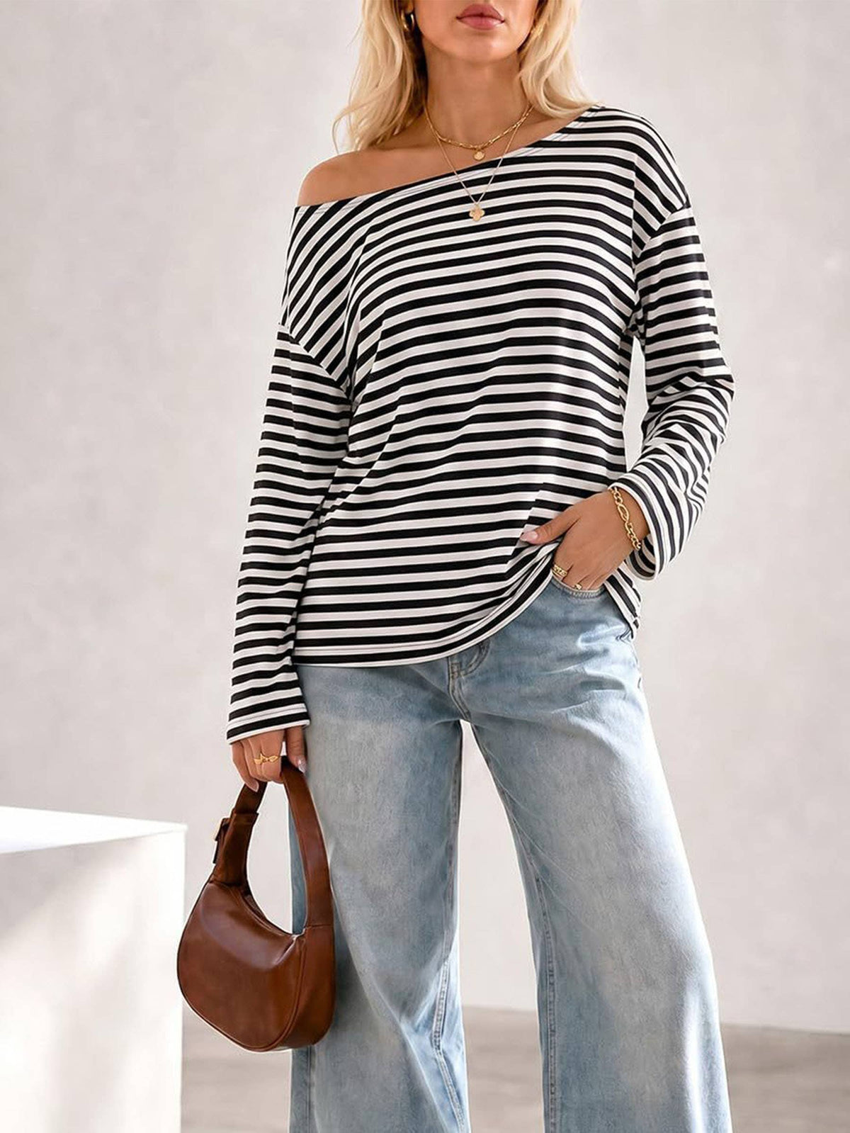 Round neck striped contrasting long sleeved Top