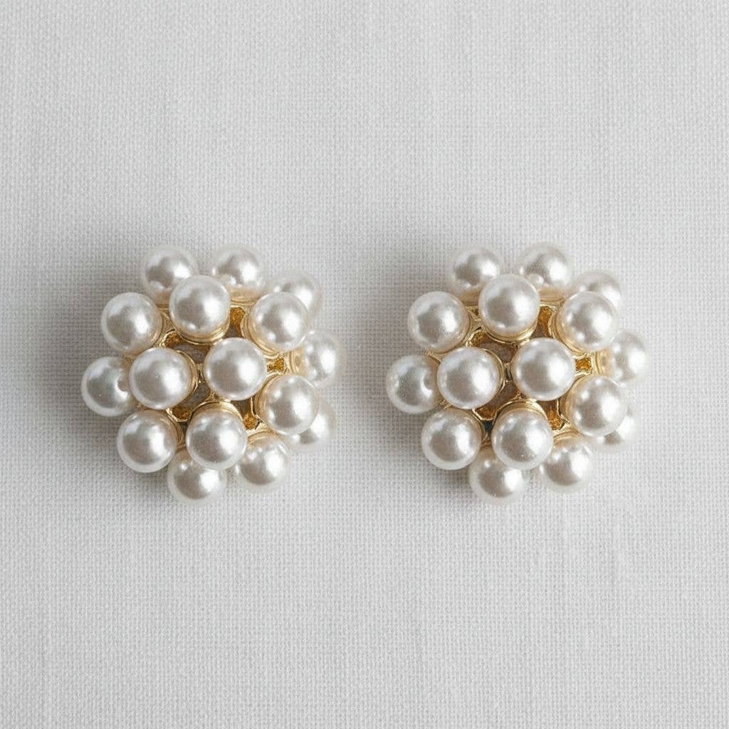 Sunday Pearl Earrings