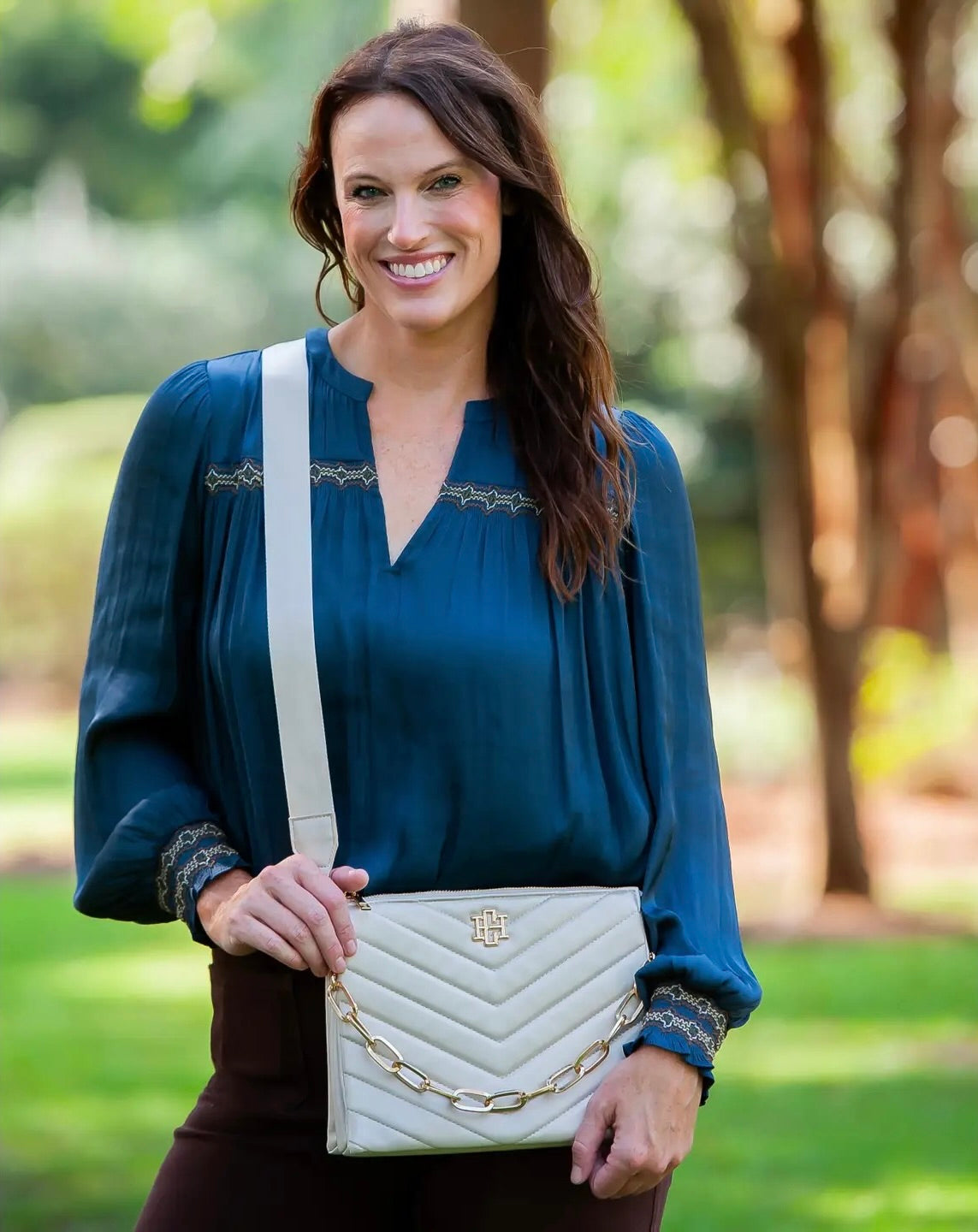 Caroline Hill Ariana Crossbody Pearl