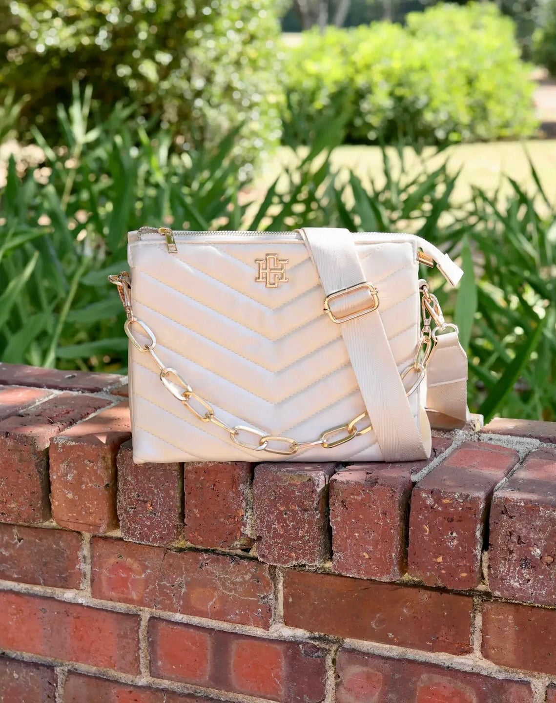 Caroline Hill Ariana Crossbody Pearl