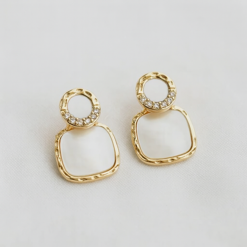Charlotte Pearl Earrings
